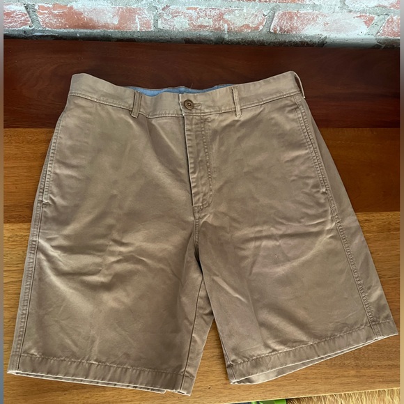 NWOT LLBean men’s khaki shorts Size 34 waist with 9 inch inseam - Picture 8 of 9